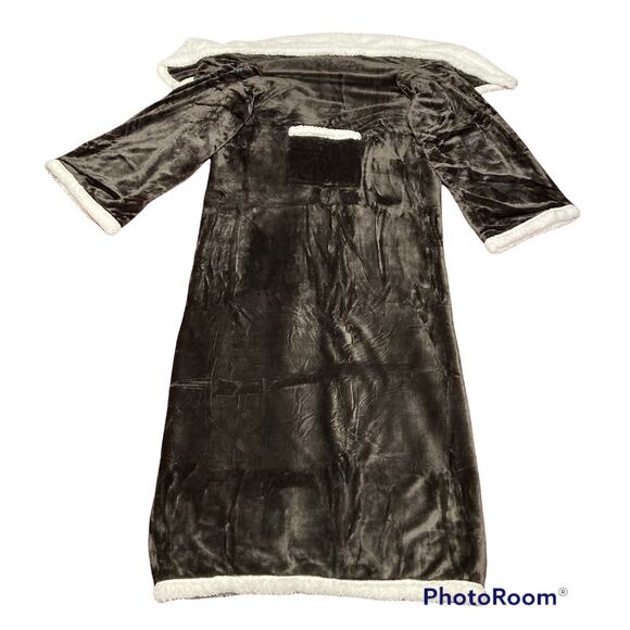 Unisex Catalonia Premium Wearable Sleeved Blanket Wrap Sherpa Brown One Size - Picture 1 of 6